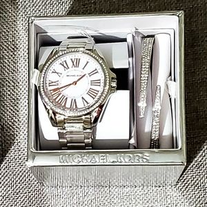 NEW Michael Kohrs watch and bracelet set